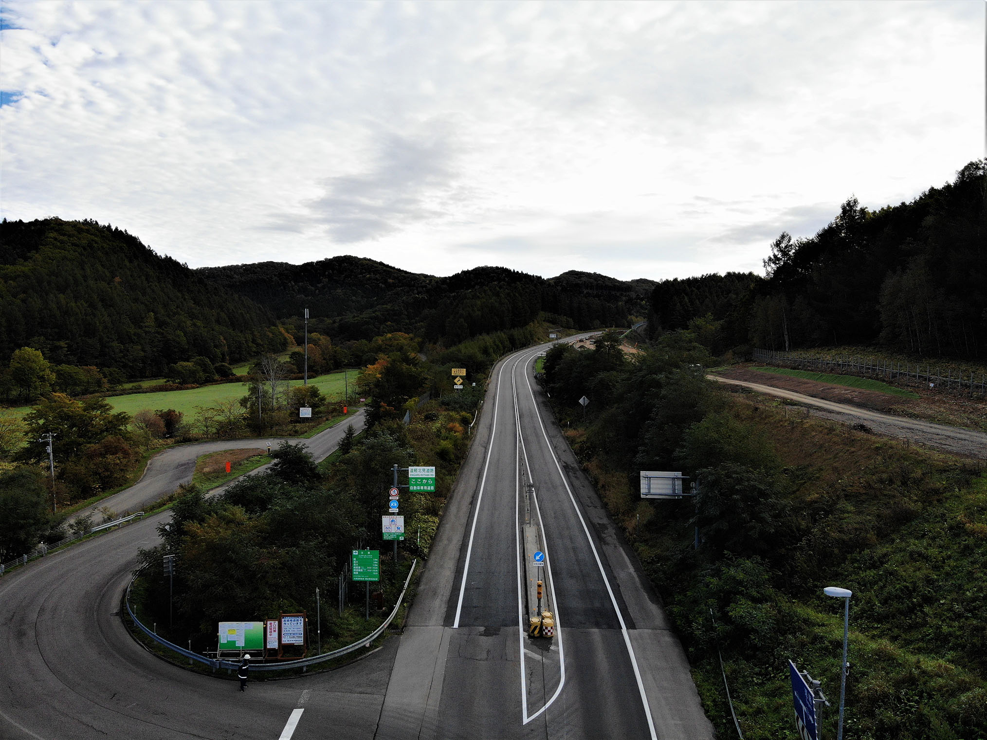 遠軽北見道路 遠軽町 拓殖南舗装工事 道路舗装 実績紹介 技術 実績紹介 道路工業株式会社 北海道の道路舗装 混合物製造 地盤改良