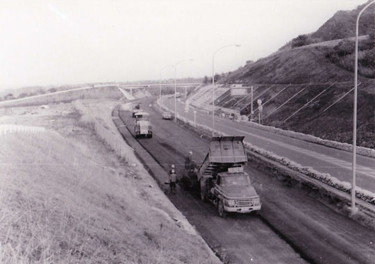 昭和49年　北海道横断自動車道(小樽 - 札幌)